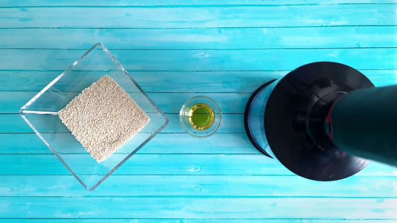Obyčejná neslazená bílá sezamová pasta tahini, foto 2
