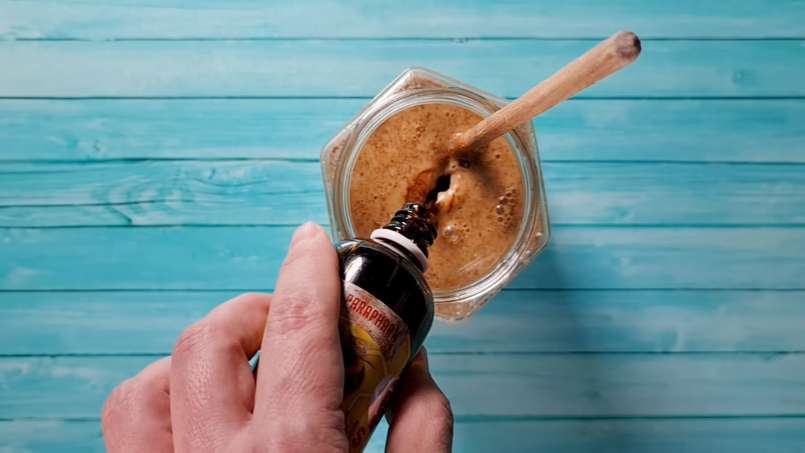 Med s vlašskými ořechy, citronem a propolisem pro imunitu, foto 10