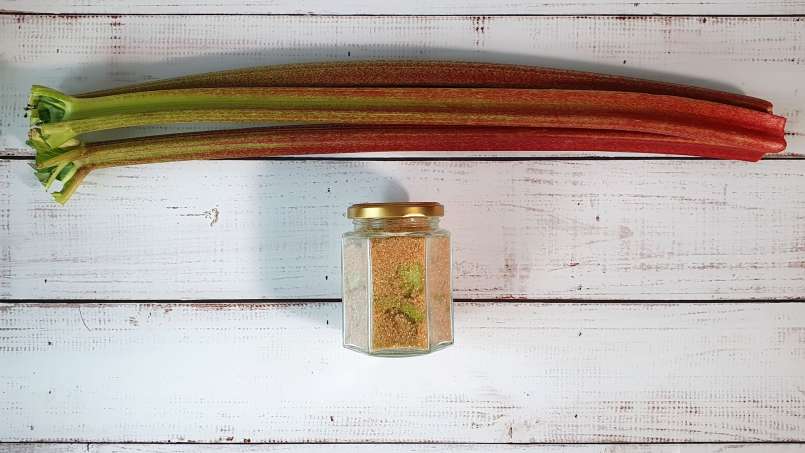 Rebarborový sirup s macerovaným cukrem, foto 3